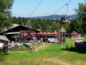 hoher-bogen-talstation-sommerrodelbahn-sesselbahn-900.jpg